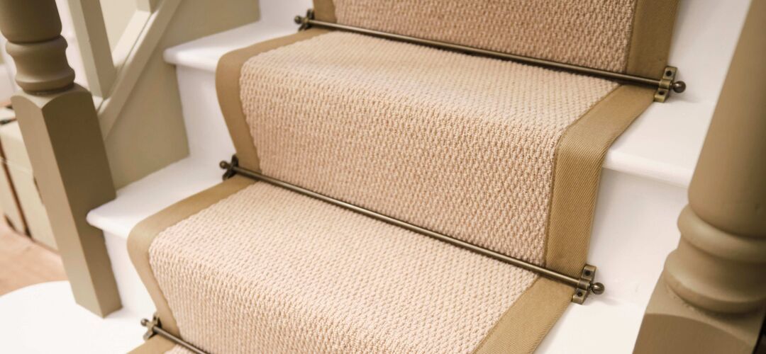 Stair runner with dog 